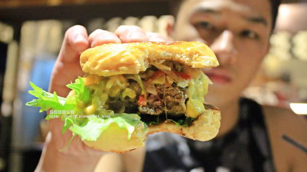 台北車站美墨漢堡推薦|Oldies Burger 新美式文化料理 當料理藝術配上巴西女孩的濃湯情懷